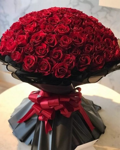 101 İthal Kırmızı Gül Lüks VIP Buket
